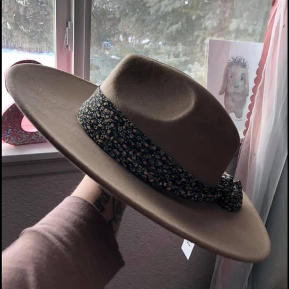 Lucca Wool Fedora - Picture 2 of 4